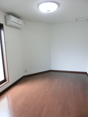 【洋室】 | 西山ハイツ