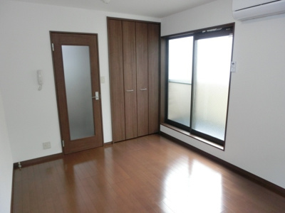 【洋室】 | 西山ハイツ