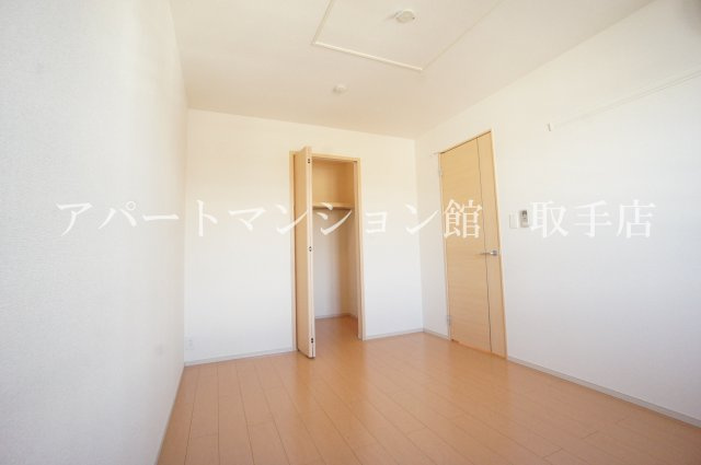 エル・ソフィアの洋室