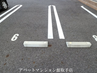 【駐車場】