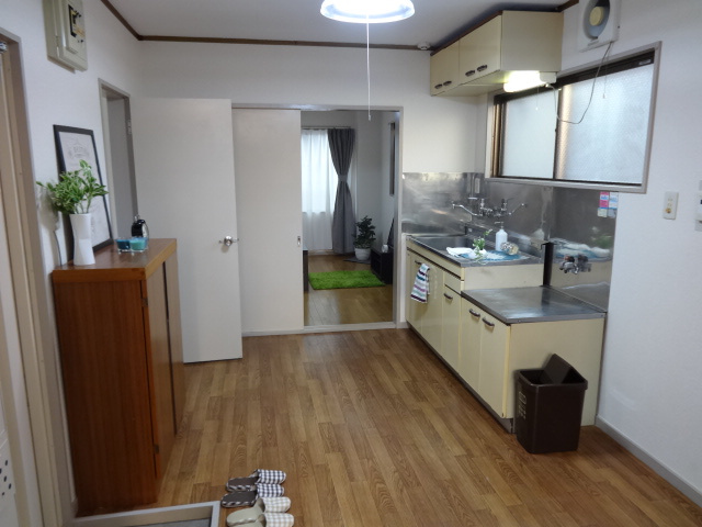 浅川マンションの居間・リビング