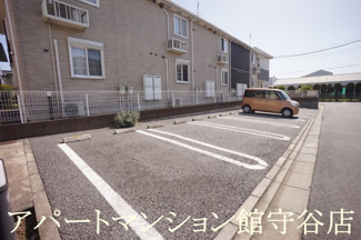 【駐車場】