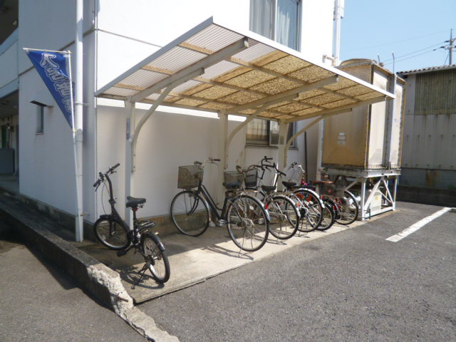 倉敷市平田の賃貸マンションのその他共用部分|自転車置き場