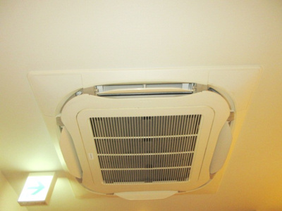 【設備】 | 北野坂沿いのスナック・ラウンジ物件 | エアコン（残置物）