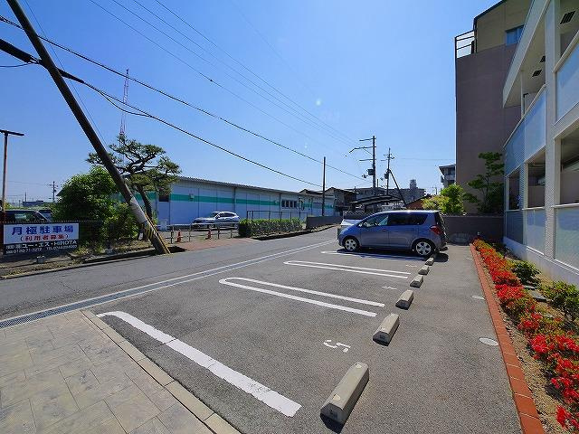 グラース　セレノの駐車場|駐車場完備です