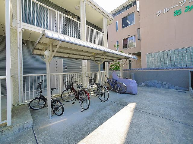 グラース　セレノのその他共用部分|屋根付きの駐輪スペースです