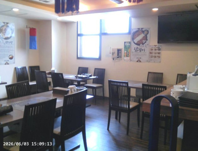 【内装】 | スターバックスコーヒーはす向かいの飲食店