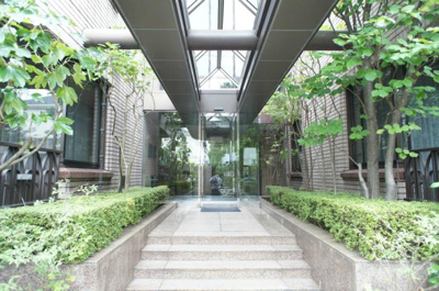 【エントランス】 | フジパークシャルム松濤 | 大理石を多く使用したアプローチ【フジパークシャルム松濤】