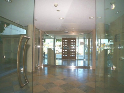 【エントランス】 | ワコーレセレス若草町