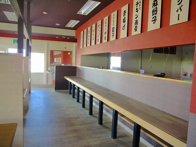下三橋町店舗の外観