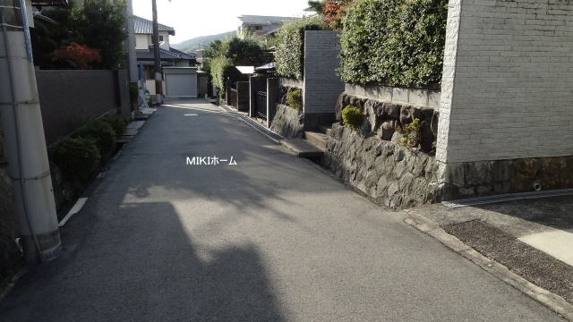 箕面市粟生外院３丁目　中古戸建