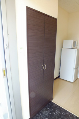 【ロビー】 | ラパンブランシュ | シューズボックスも広めです