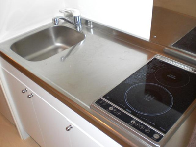 【キッチン】 | ラパンブランシュ | スペース確保のキッチン♪ＩＨ２口コンロ。