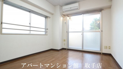 【居間・リビング】 | たかなかビル