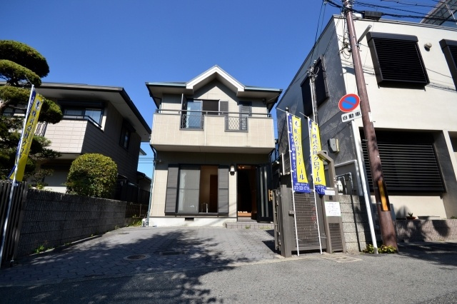 堺市堺区北丸保園　戸建の前面道路含む現地写真