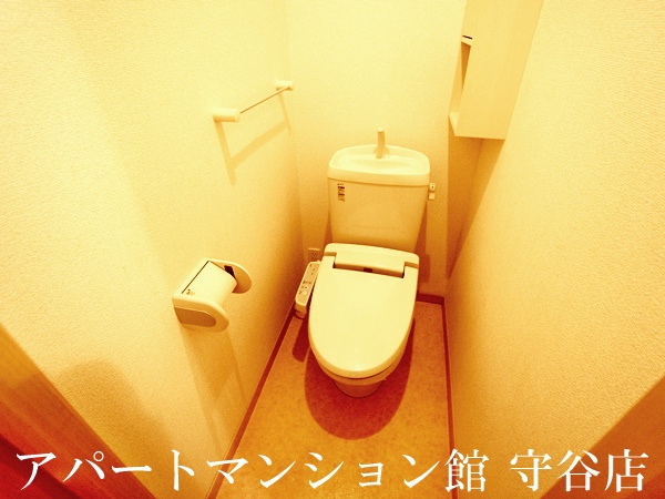 エリオットのトイレ
