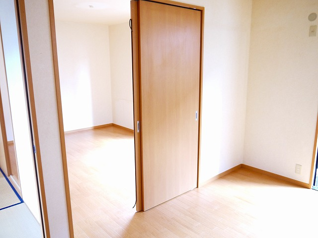 アンシャンテ宮の森　Ⅲの子供部屋|子供部屋としても使い勝手の良いお部屋です