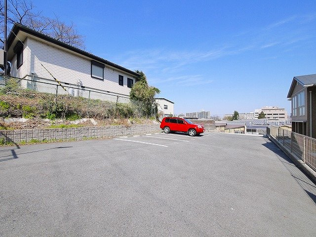 セレッソ　パティオⅢの駐車場|駐車スペースも完備されています