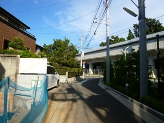 【前面道路含む現地写真】 | 世田谷区経堂3丁目新築一戸建て5680万円前面道路