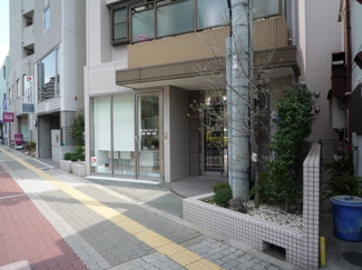 【エントランス】
