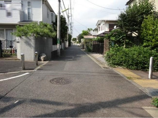 【前面道路含む現地写真】 | 世田谷区上北沢1丁目新築一戸建て5730万円前面道路2