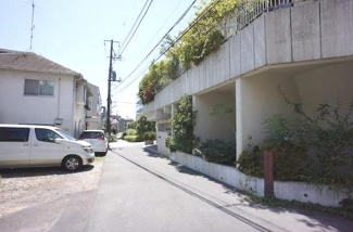 【前面道路含む現地写真】 | 品川区東五反田4丁目売地6580万円前面道路2