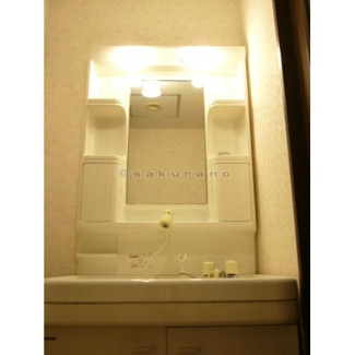 【独立洗面台】 | ショパンシャトー山の手 | 清潔感のある白基調の洗面化粧台