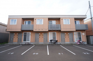 【外観】 | シャープなデザインが印象的な洗練の住まい