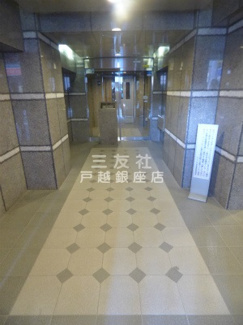 【エントランス】