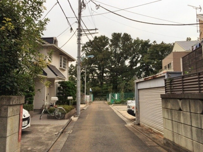 【周辺】 | ツインハウス16(久我山賃貸一戸建て) | 前面道路