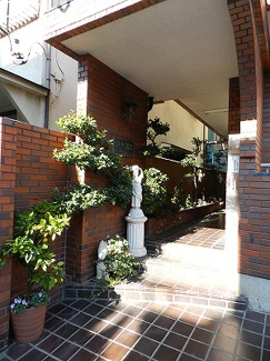 【エントランス】