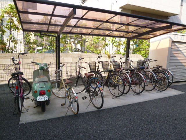 ビバリーガーデン大島Ｂのその他共用部分|自転車置き場