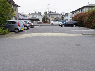 【駐車場】