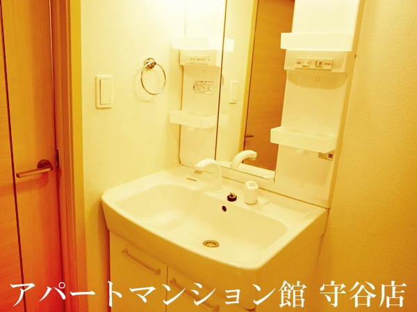 コリエンテの独立洗面台