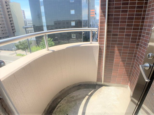 エコクリエイト駅西のバルコニー