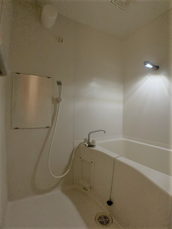 エコクリエイト駅西の浴室