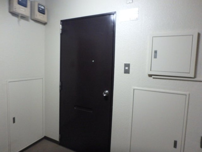 【玄関】 | キクヤビル