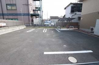 【駐車場】