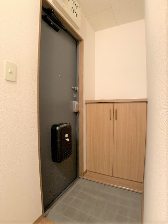 サンアヴニールAの玄関