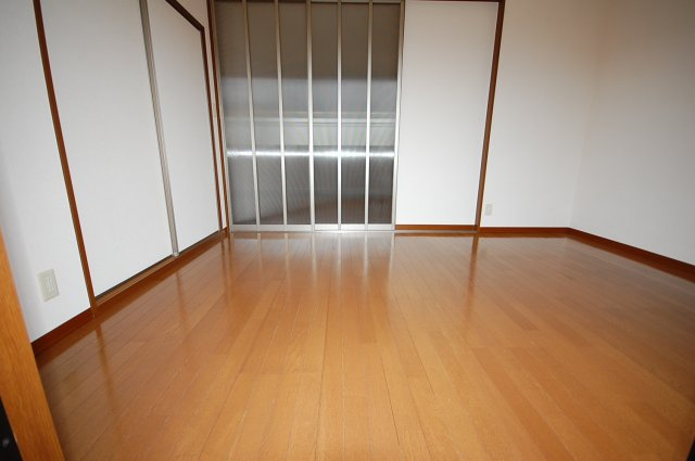 グリーンパーク野中の内装