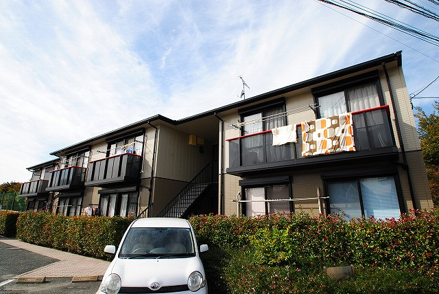 グリーンパーク野中の外観