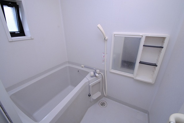 グリーンパーク野中の浴室