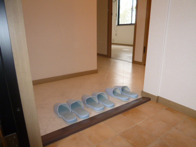 レイモンドサンヴィレッジＡの玄関