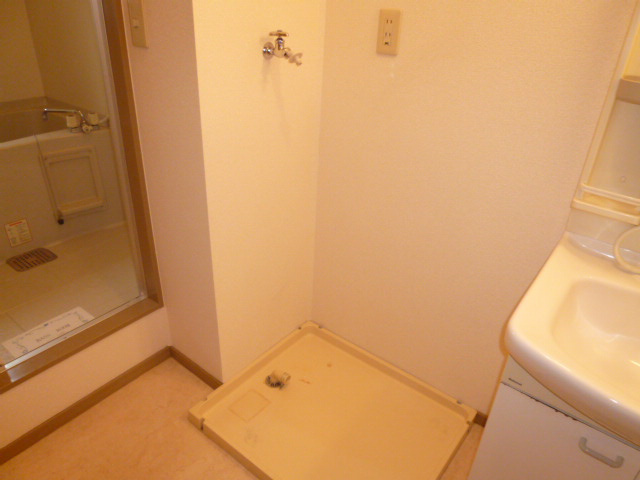 レイモンドサンヴィレッジＡのその他|洗濯機置き場