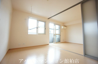 【洋室】 | グリーンエシカル | ※別号室参考写真です ※現況優先