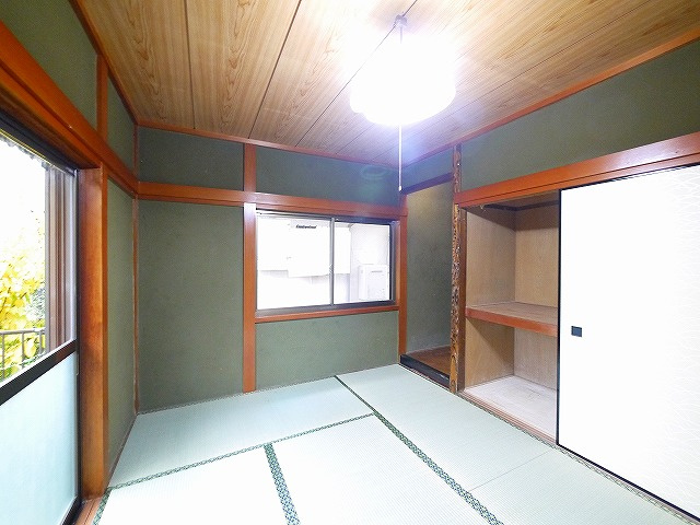 秋篠町一戸建の和室