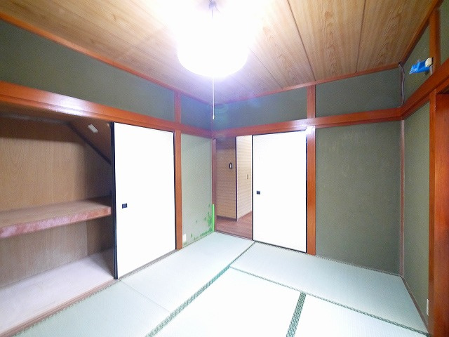 秋篠町一戸建の和室