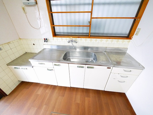 秋篠町一戸建のキッチン