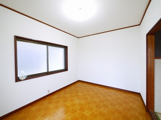 秋篠町一戸建の寝室