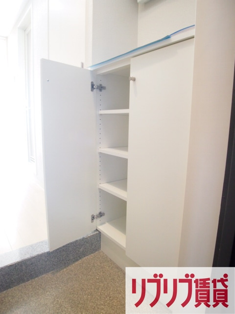 パークアクシス千葉の玄関